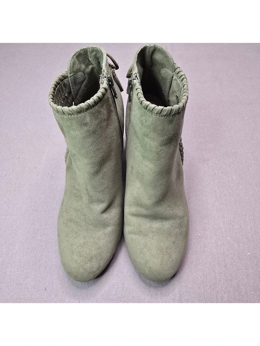 Report Olive Green Faux Suede Ankle Booties Tassel Side Zip Women's Size 7.5